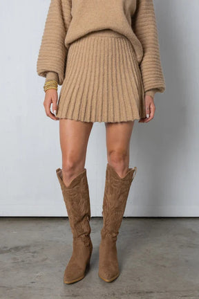 Weston™TM| Eleganter Pullover und Nina-Plissee-Rock