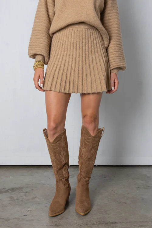 Weston™TM| Eleganter Pullover und Nina-Plissee-Rock