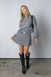 Weston™TM| Eleganter Pullover und Nina-Plissee-Rock