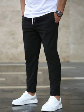 Moderne, schmal geschnittene Freizeithose für Herren • Jonas Weston™